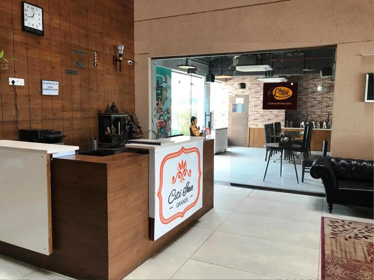 Zirakpur Hotel Citi Inn Grande מראה חיצוני תמונה