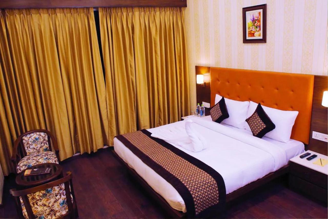 Zirakpur Hotel Citi Inn Grande מראה חיצוני תמונה