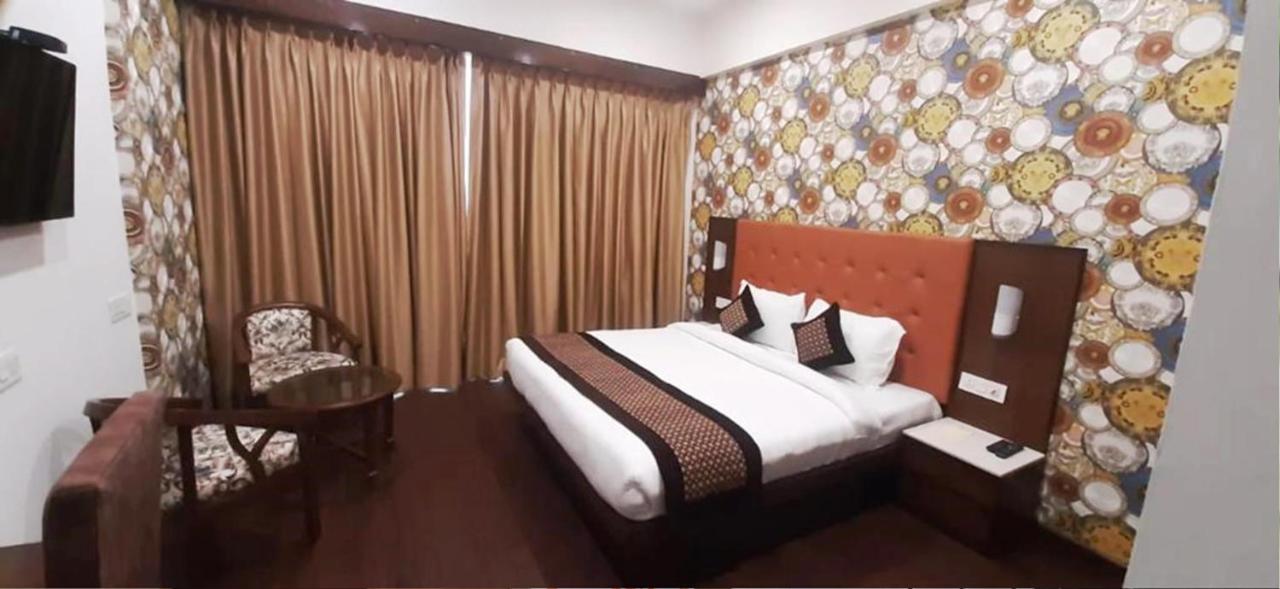 Zirakpur Hotel Citi Inn Grande מראה חיצוני תמונה