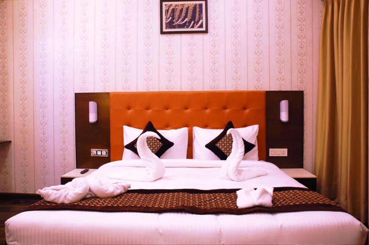 Zirakpur Hotel Citi Inn Grande מראה חיצוני תמונה